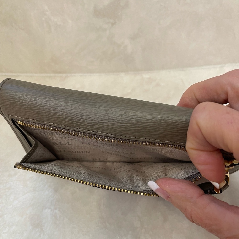 NWOT Ralph Lauren Bennington Slim Taupe Leather Wallet - Picture 6 of 13